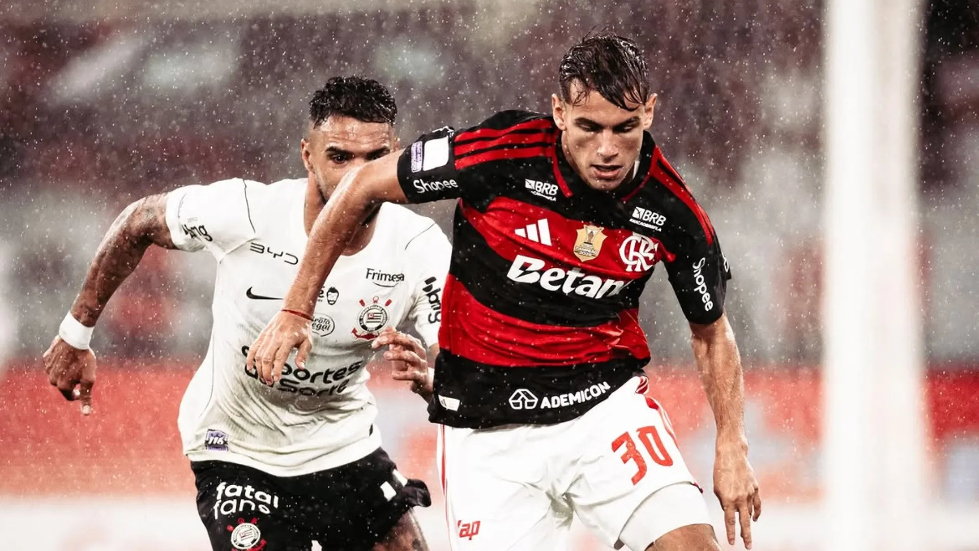 Joaquín Freitas sumó su segundo partido en Flamengo.