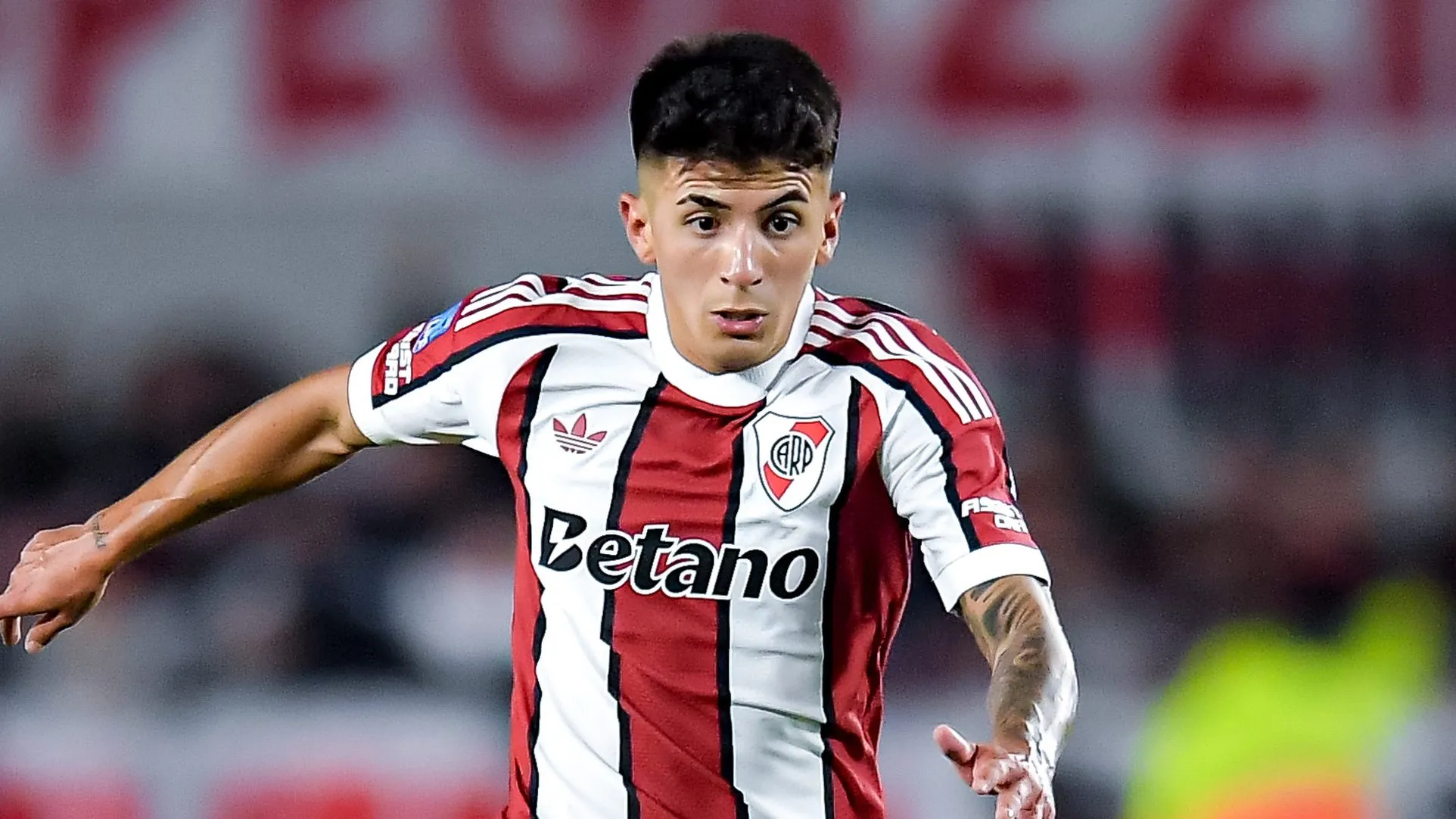 Almada jugó apenas cinco minutos contra Huracán.