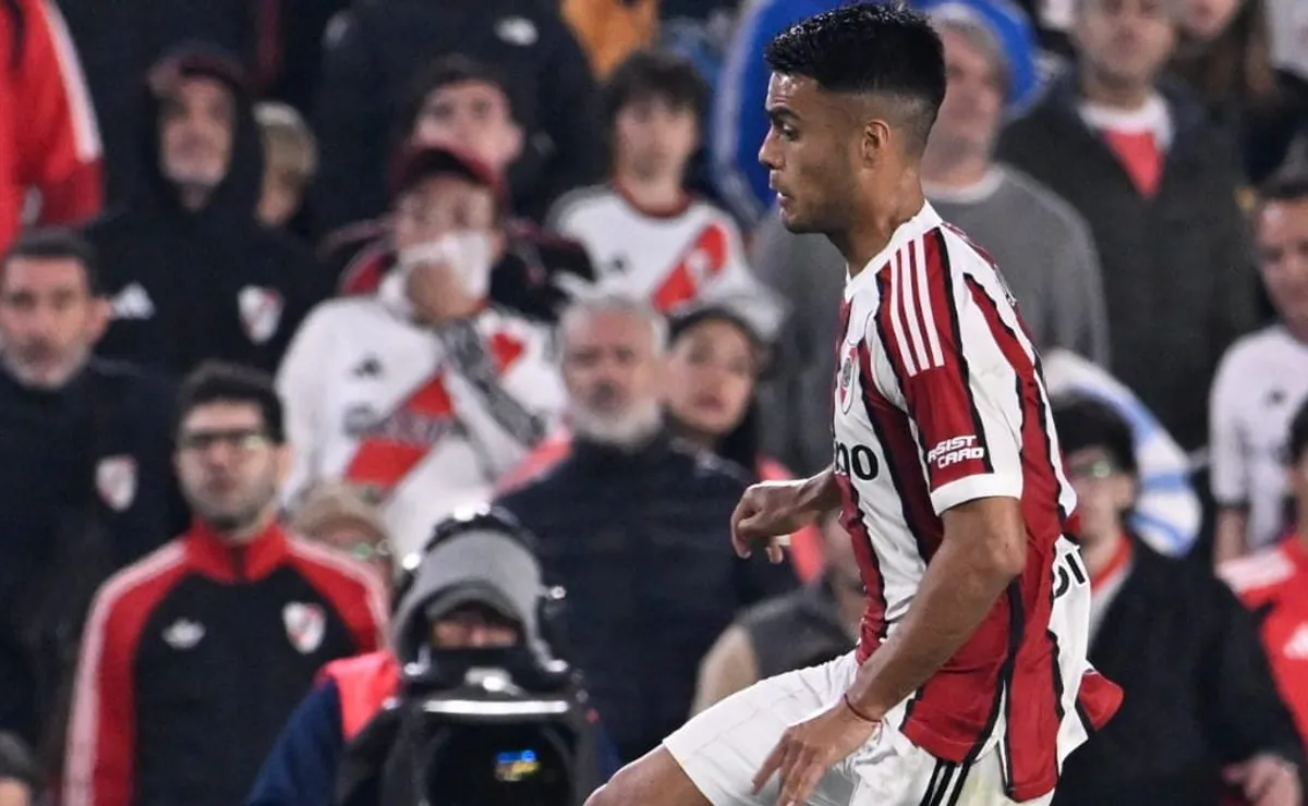 Fausto Vera está a préstamo en River hasta fines del 2026 desde Atlético Mineiro.