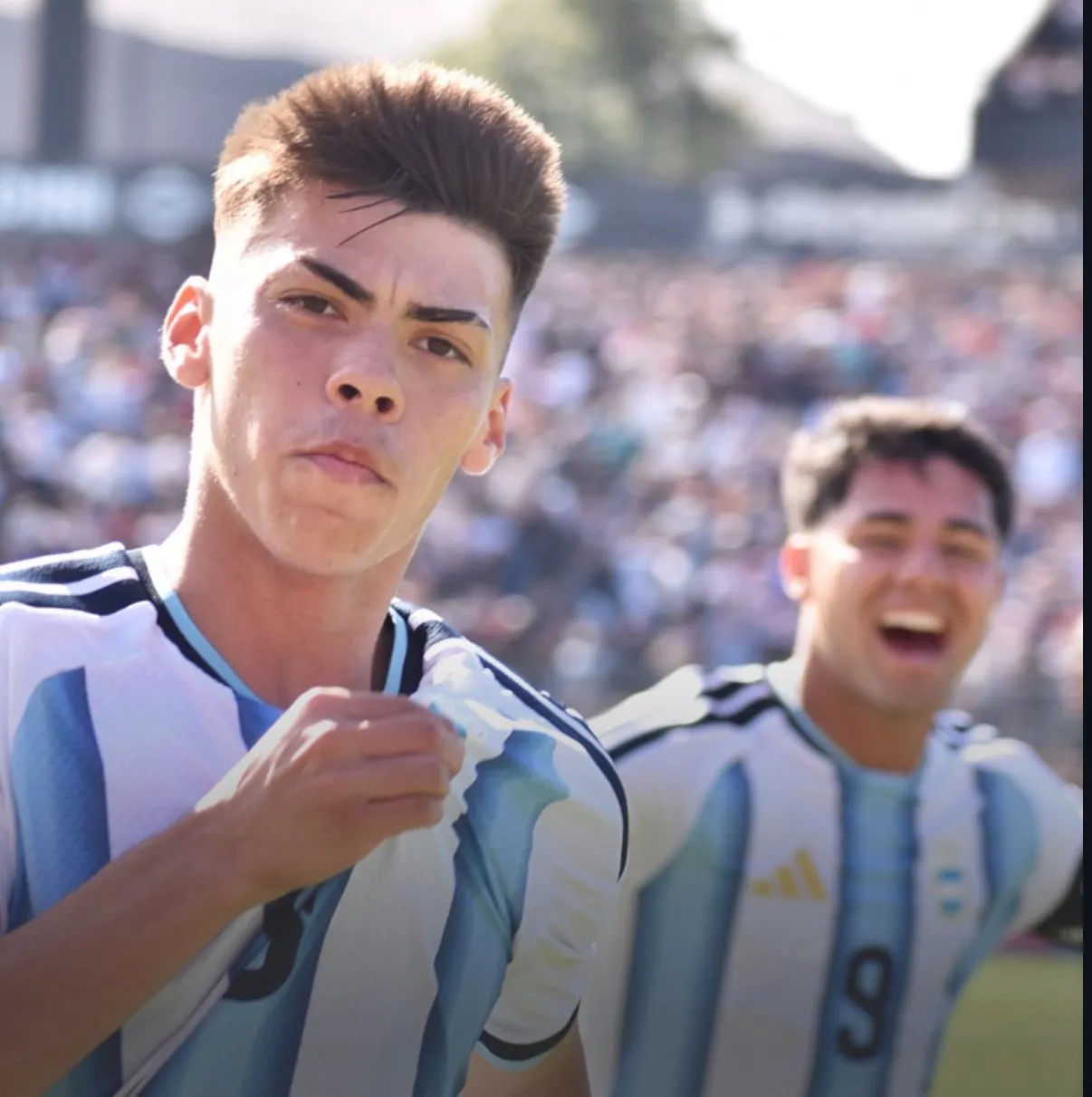 Espíndola festeja el gol de la clasificación de la Selección Argentina Sub-19.