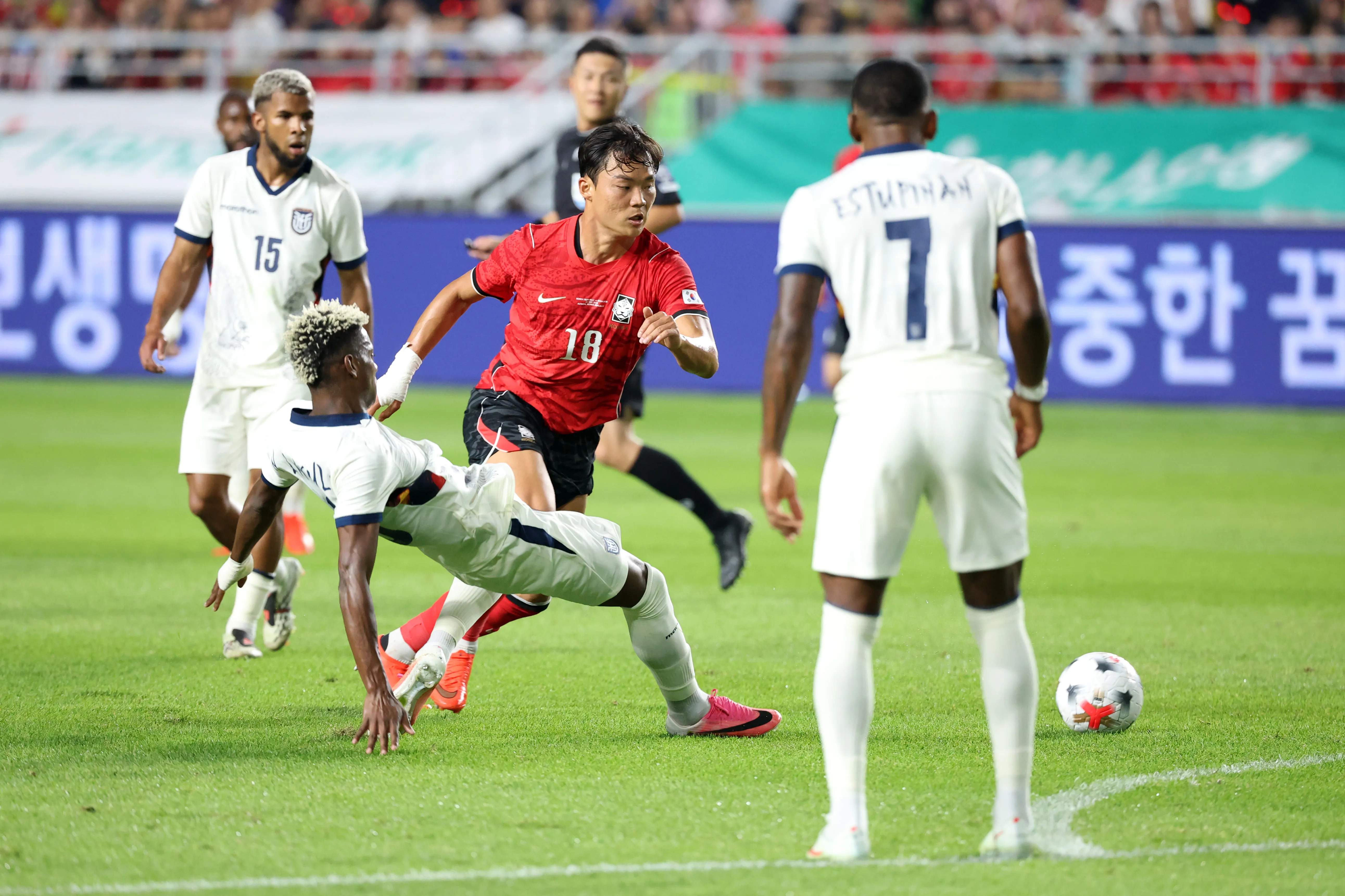 Ecuador tropezó en su primer partido con Gallardo como DT. (Foto: Getty).