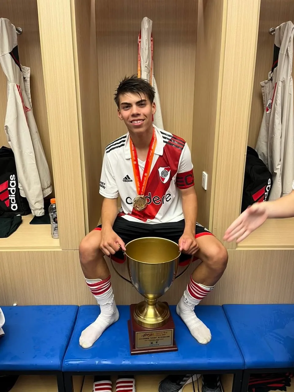 Santiago Espíndola fue capitán en su paso por las inferiores de River. (Instagram)
