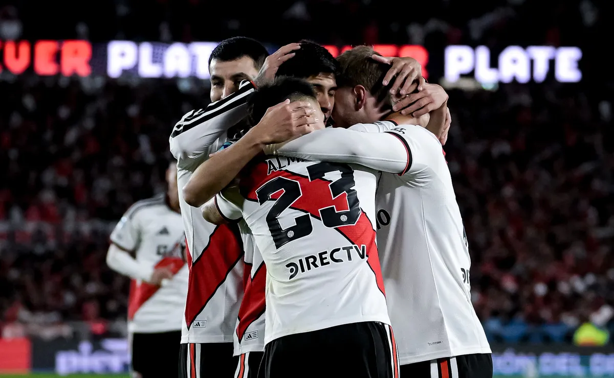 Cómo está River en la tabla anual a falta de seis fechas para el final.