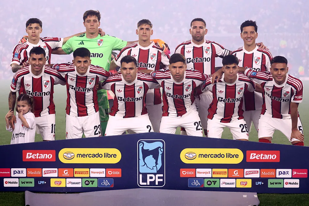 River tendrá que salir campeón del Clausura o finalizar entre los tres primeros de la anual para jugar la Libertadores 2027. (Getty Images)