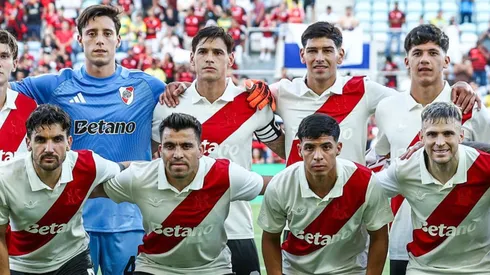 Los futbolistas que no convencen, pero dejaron su saludo.