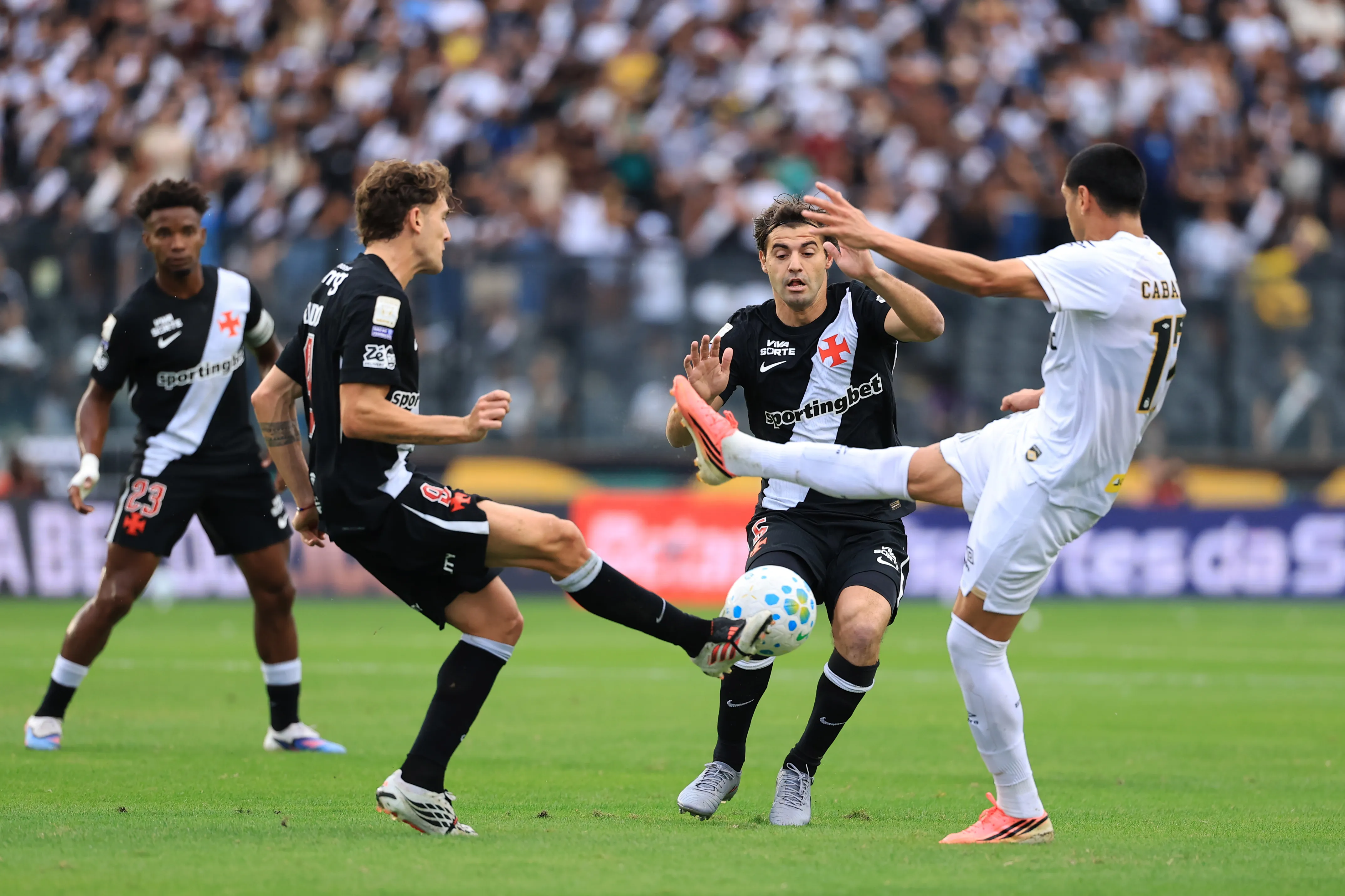 Colidio y Sosa en Vasco Da Gama (Foto: Getty)