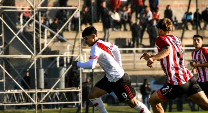 Juan Solari llegó a River a fines del 2025 para jugar en la Cuarta División. (Instagram)