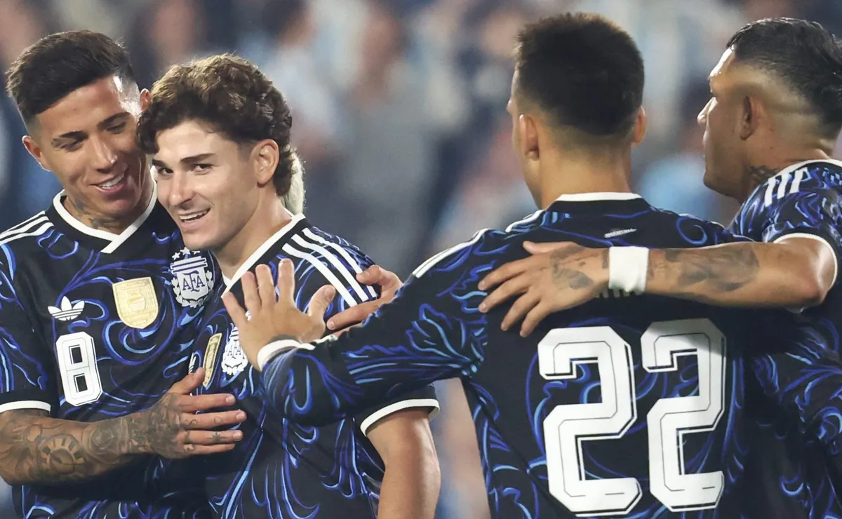 Argentina acumula su segunda goleada en la fecha FIFA.