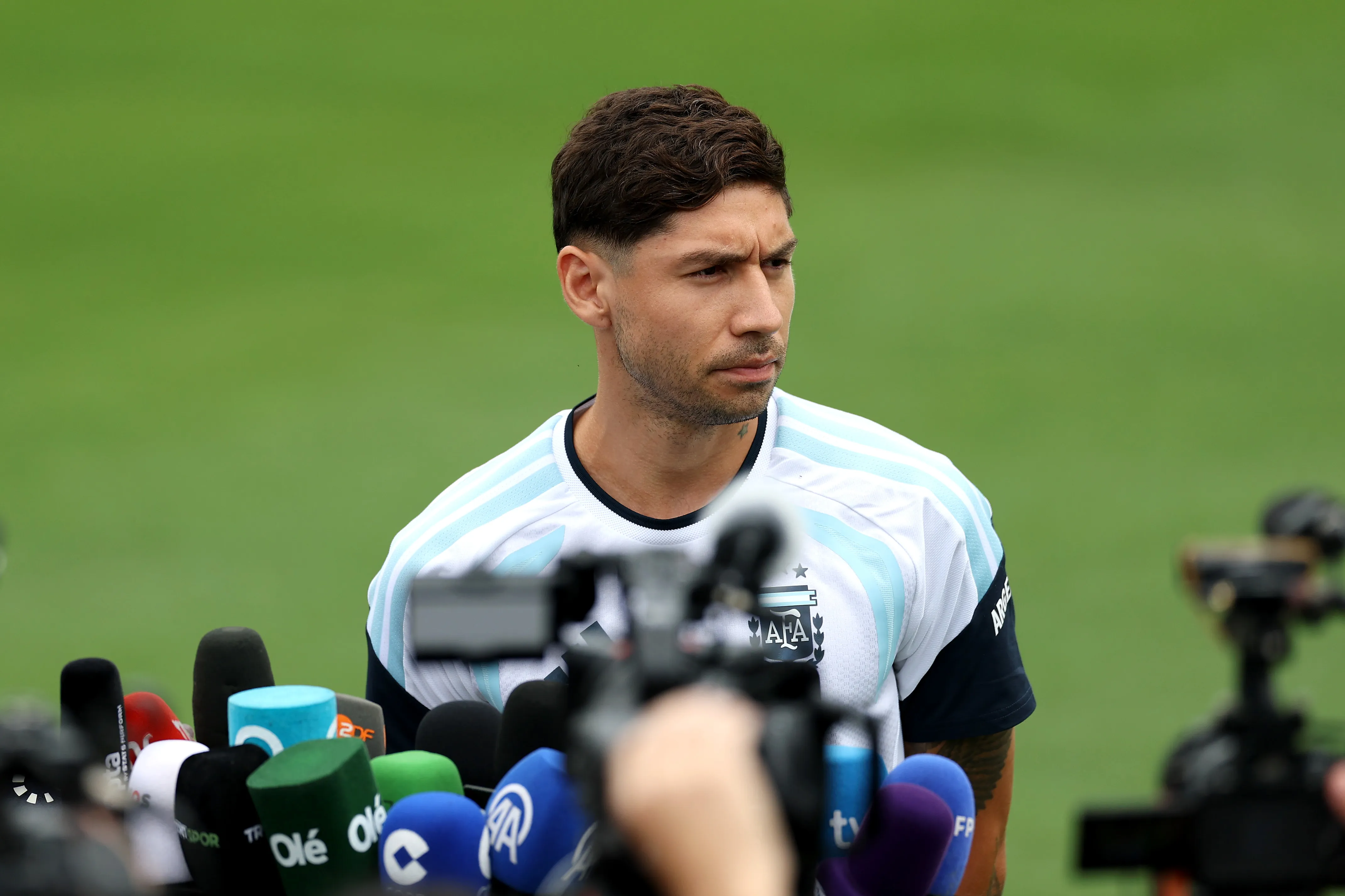 Montiel no fue convocado por Scaloni para esta fecha FIFA y, por ende, no podrá jugar en la despedida de Messi. (Getty Images)