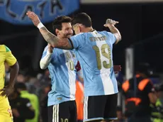 Video: los goles de Otamendi, Nico Paz y Messi en su despedida ante Benín