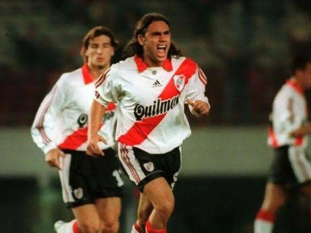 Sorín, uno de los mejores laterales de la historia de River.
