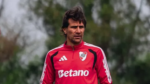 Ponzio empieza a definir el once.