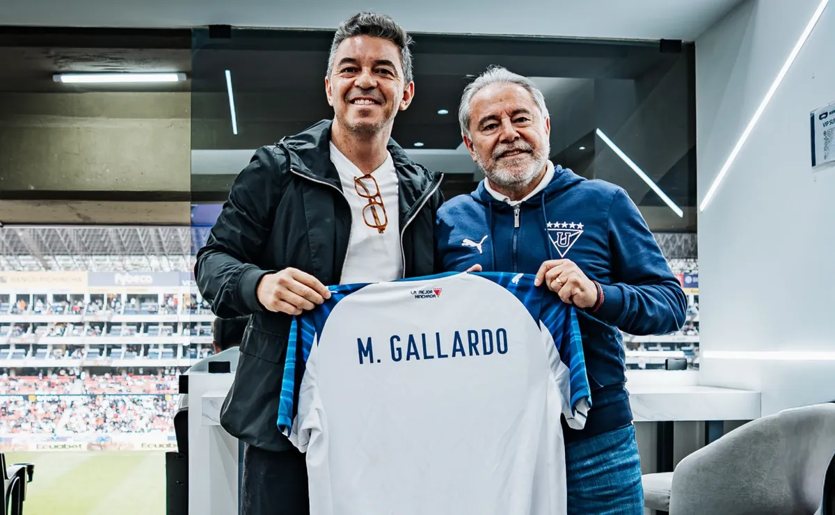 Gallardo fue homenajeado por Liga de Quito.