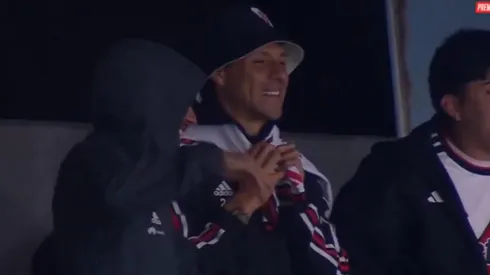 Enzo vivió los goles como un hincha más.