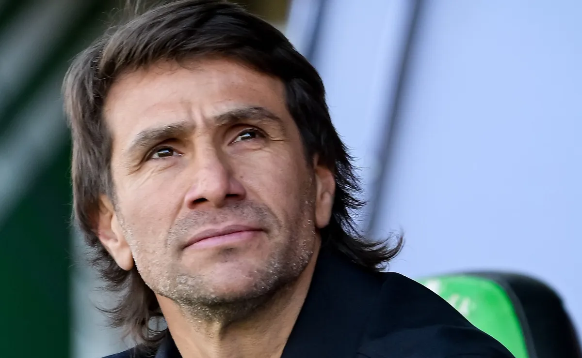 Ponzio dirigió el séptimo partido de su ciclo: ganó cinco, empató uno y perdió el restante.