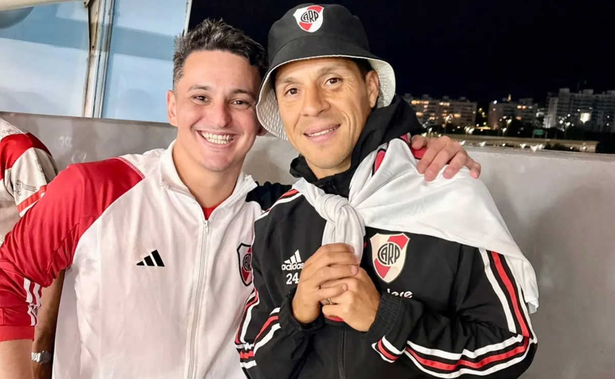 Nahuel Sales, el hincha de River que se cruzó con Enzo Pérez y le regaló su piluso.