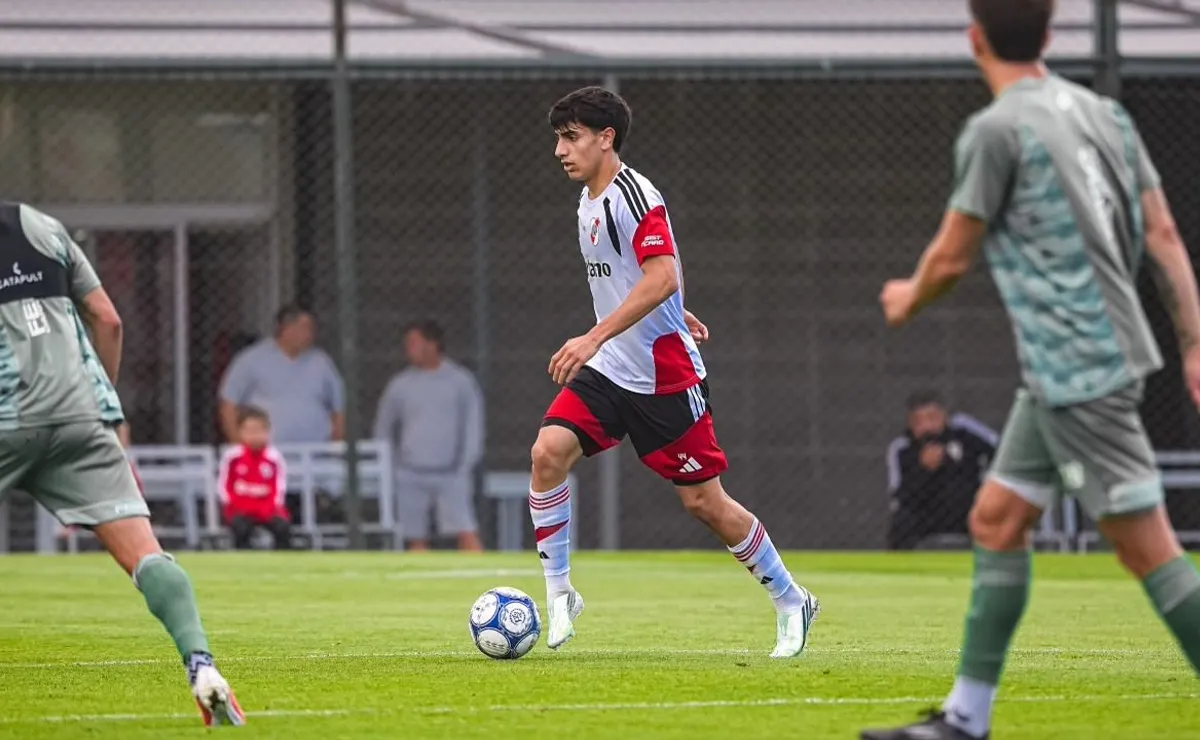 River jugó un amistoso con Ferro.