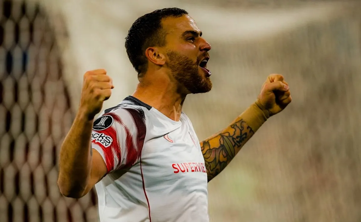 González Pirez jugará la final de la Libertadores con Estudiantes: la reacción de los hinchas de River