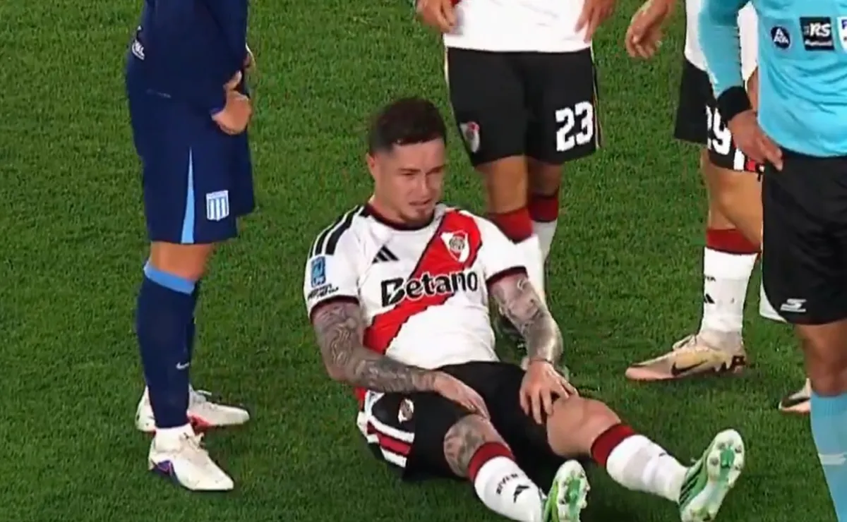 Moreno salió con una molestia.