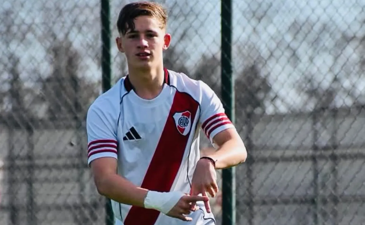Heraldo Fiorotto, jugador destacado de River vs Ajax en la Messi Cup 2026.