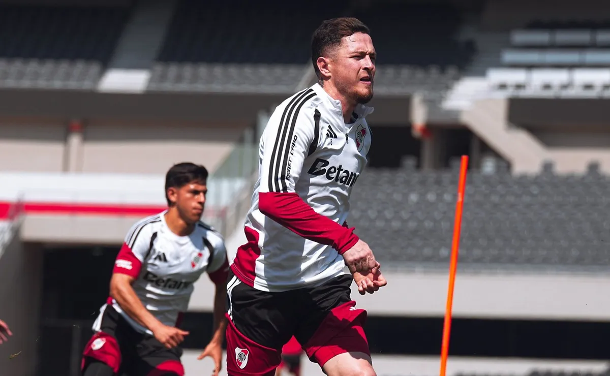 Anibal Moreno sigue en duda para el Superclásico.