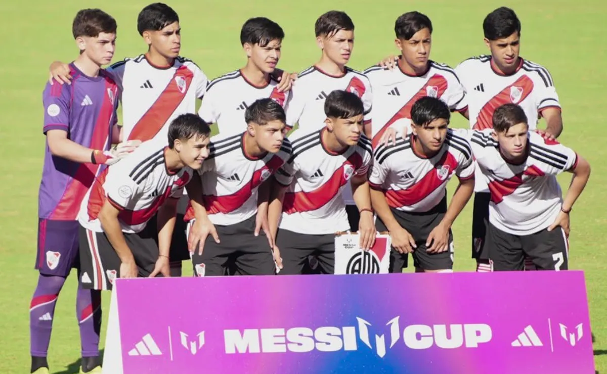 Los pibes de River derrotaron a Flamengo en cuartos.