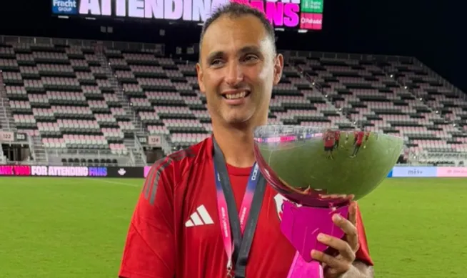 Martín Pellegrino, DT de River en la Messi Cup. (Instagram)